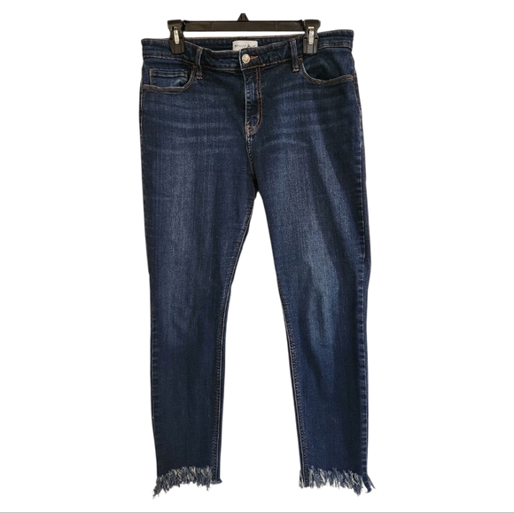 studio blue Denim - Studio Blue Womens Sz 32 Jeans Mid Rise Dark Wash Tapered Leg Frayed Hem